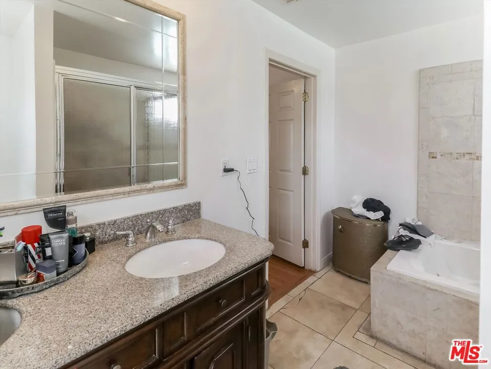 13127 Hartland Street, North Hollywood, California 91605 home-pic-18